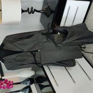 Beautiful 3 pcs jacket,skirt,pants Signature by Larry Levine winter suit size 14